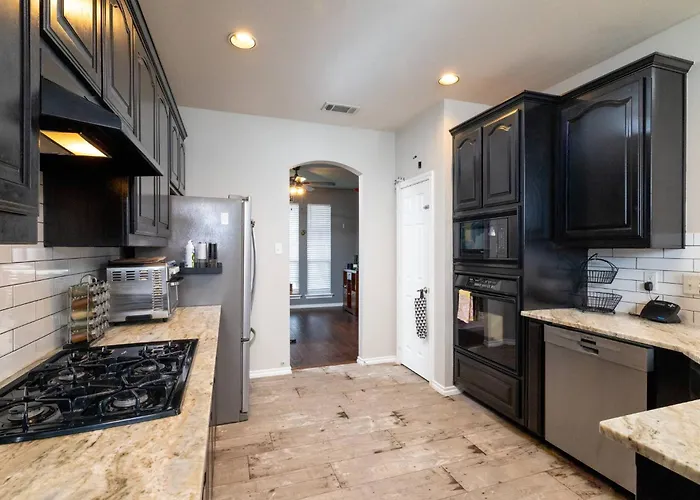 Family - Private Pool - Office - Pet Friendly * Fort Worth